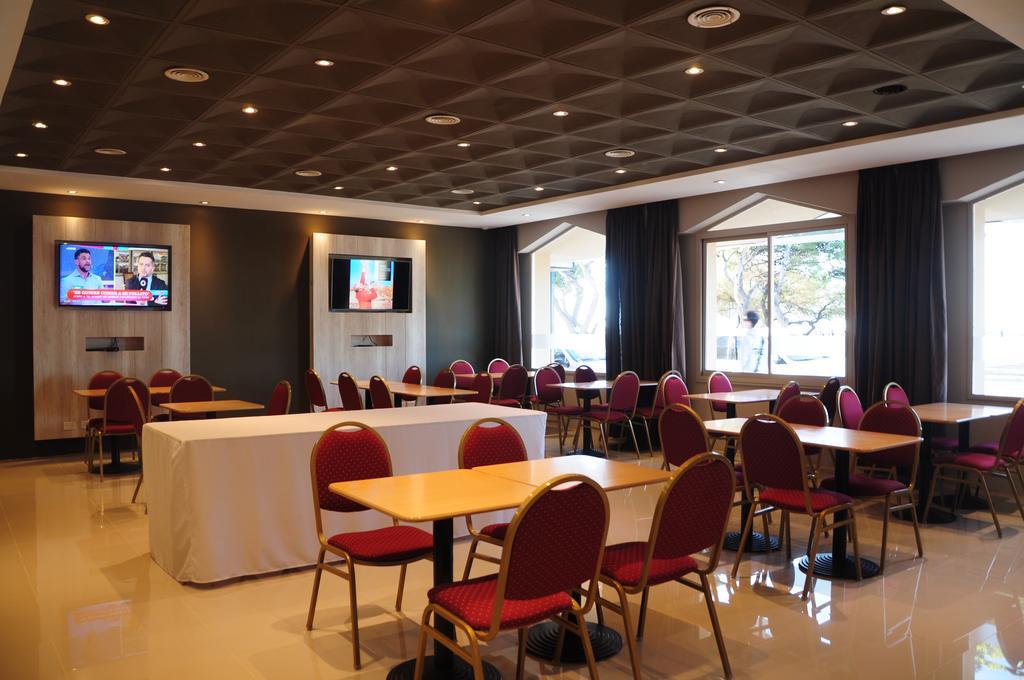 Playa Hotel Puerto Madryn Ngoại thất bức ảnh